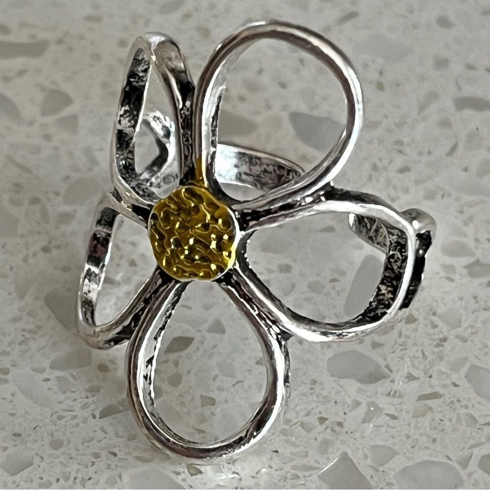 Vintage Bohemian Style Hollow Flower Open‎ Adjustable Size Ring - Picture 3 of 8